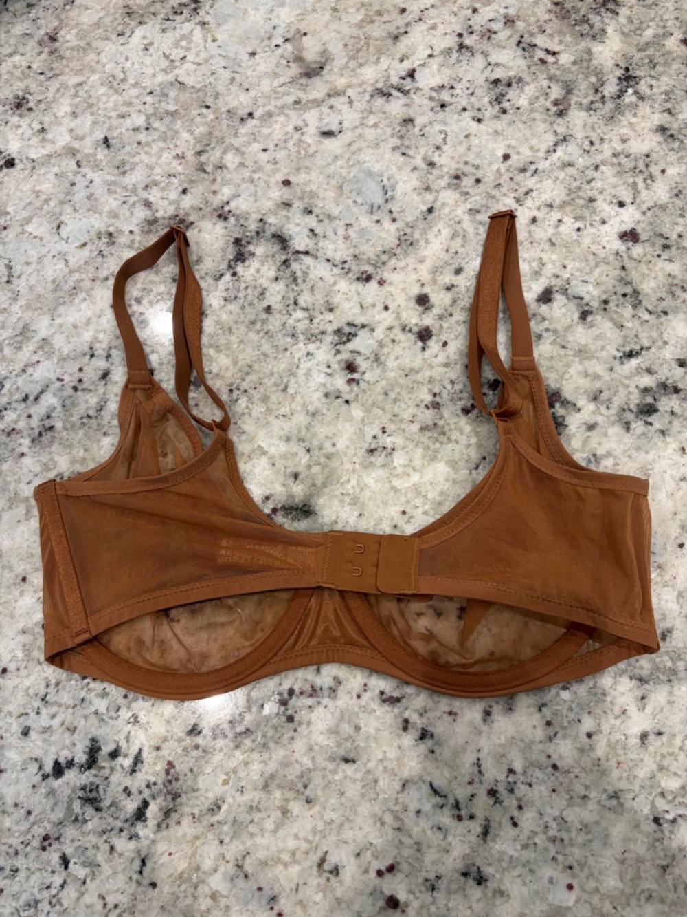 SKIMS Ultra Fine Mesh Scoop Bra - Bronze - Picture 2 of 3